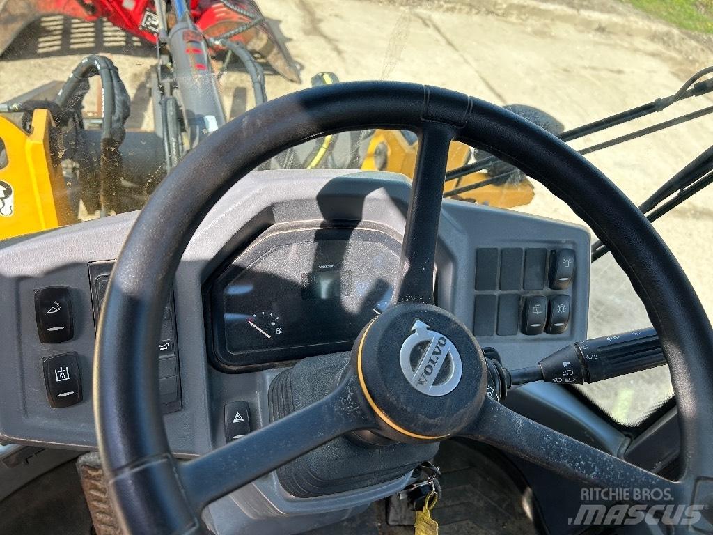 Volvo L 35 G Фронтальні навантажувачі