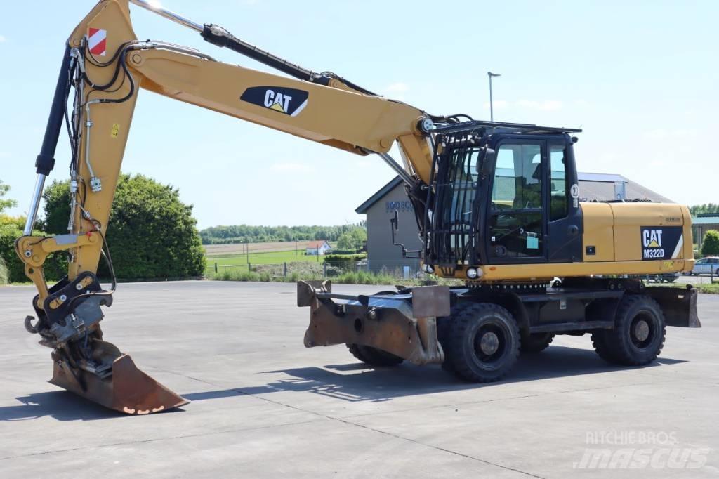 CAT M 322 D Колісні екскаватори