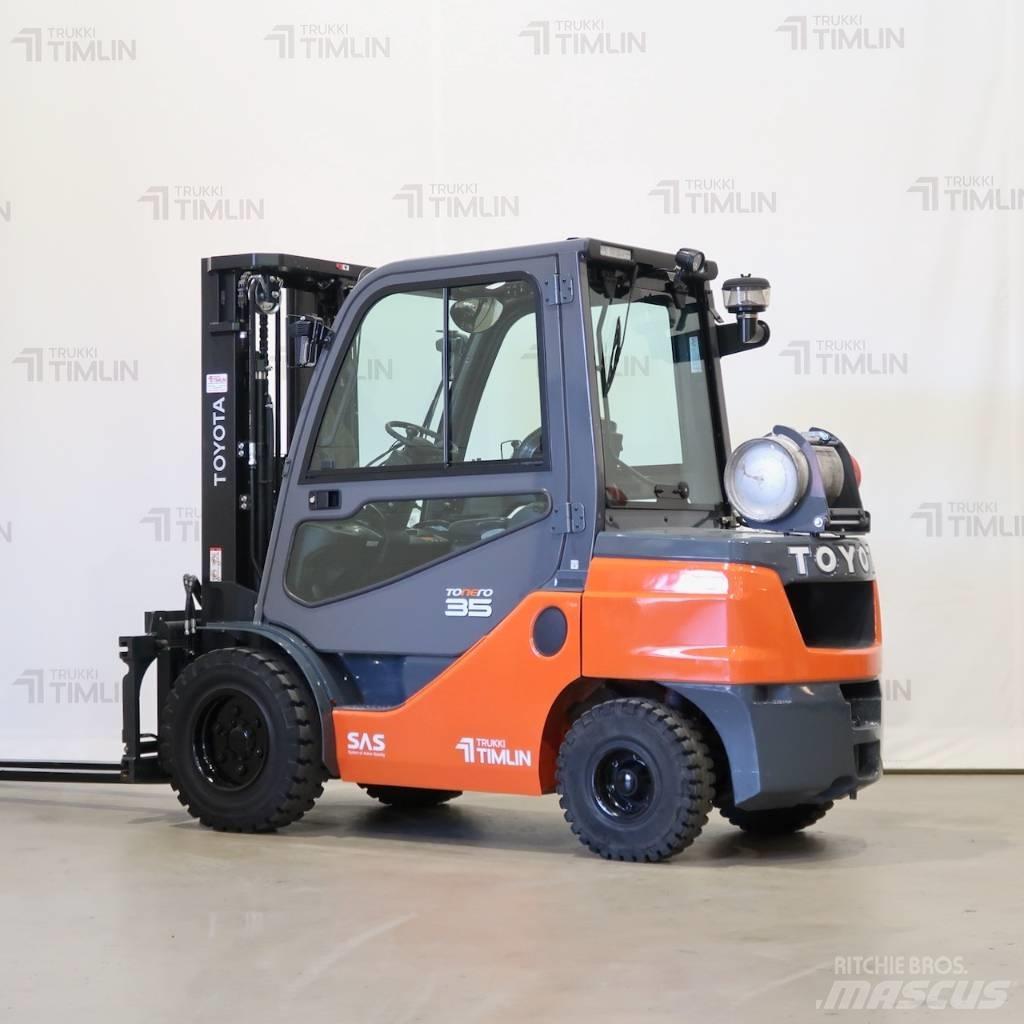 Toyota 02-8FGJF35 Газові навантажувачі