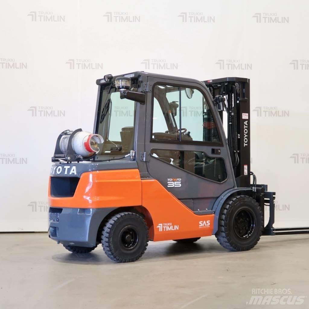 Toyota 02-8FGJF35 Газові навантажувачі