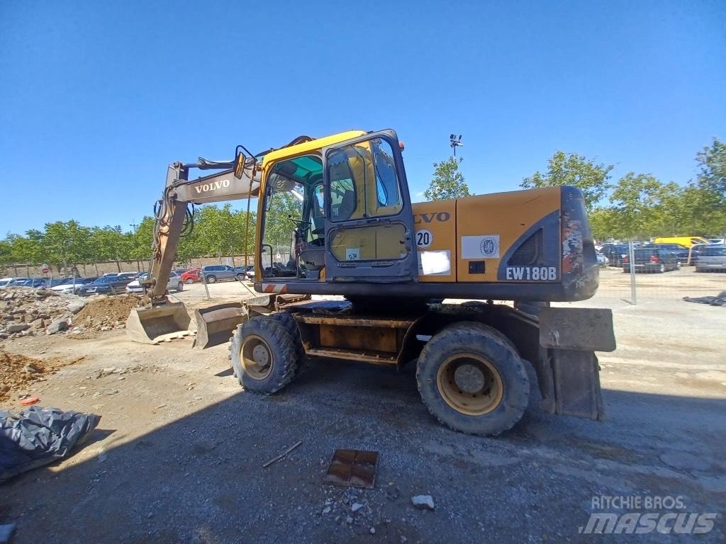 Volvo EW 180 B Колісні екскаватори