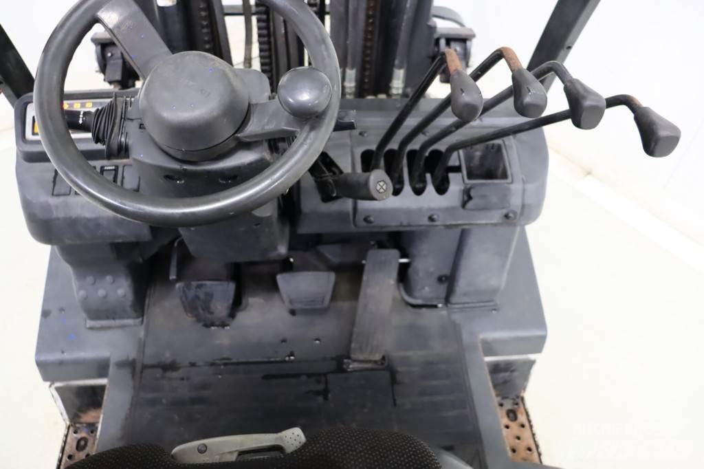 Nissan U1D2A20LQ Газові навантажувачі