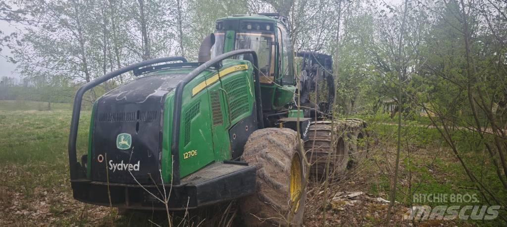 John Deere 1270 E Харвестери