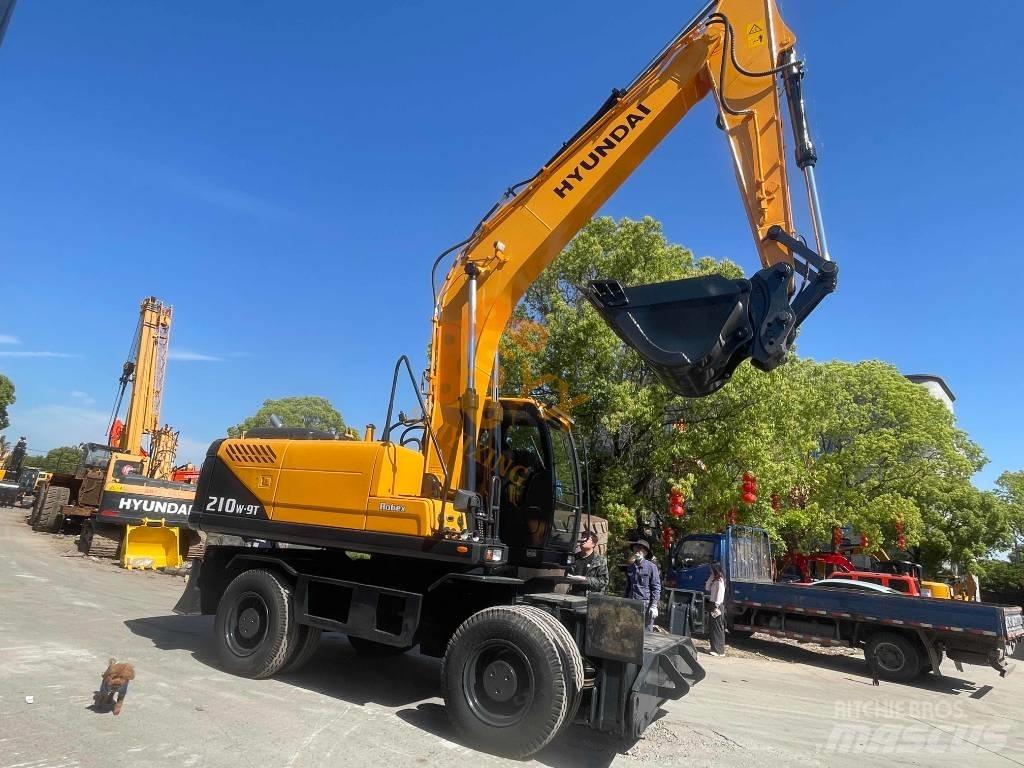 Hyundai Robex 210W-9 Колісні екскаватори