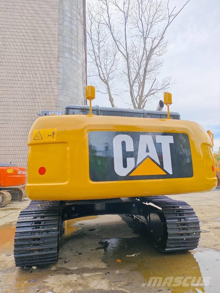 CAT 330 D L Гусеничні екскаватори