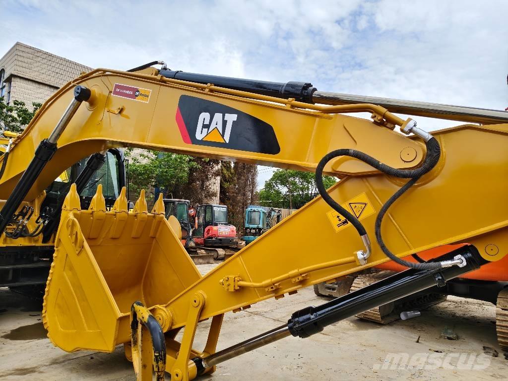 CAT 330 D L Гусеничні екскаватори