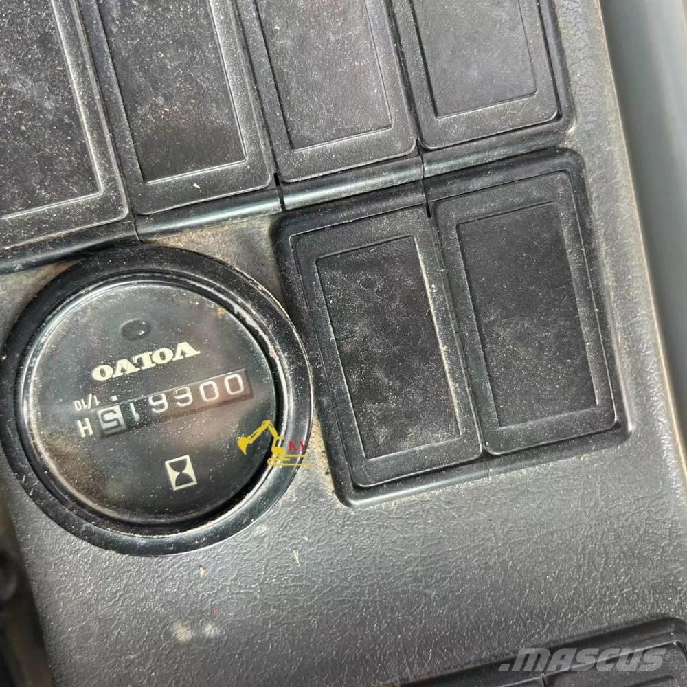 Volvo 290 Гусеничні екскаватори