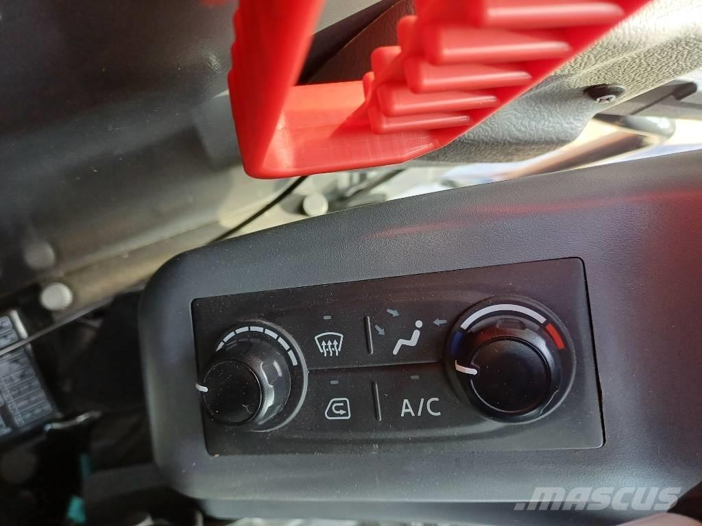 Doosan DX 85 R-3 Середні екскаватори 7т. - 12т.