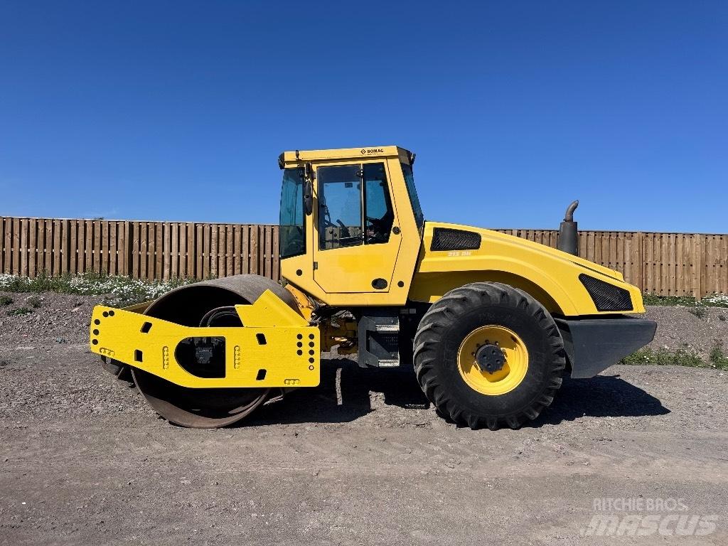 Bomag BW 213 D H-4 Грунтові котки