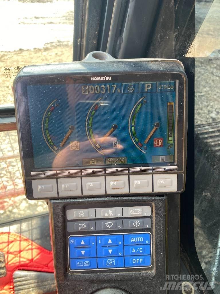 Komatsu PC 200-8 Гусеничні екскаватори