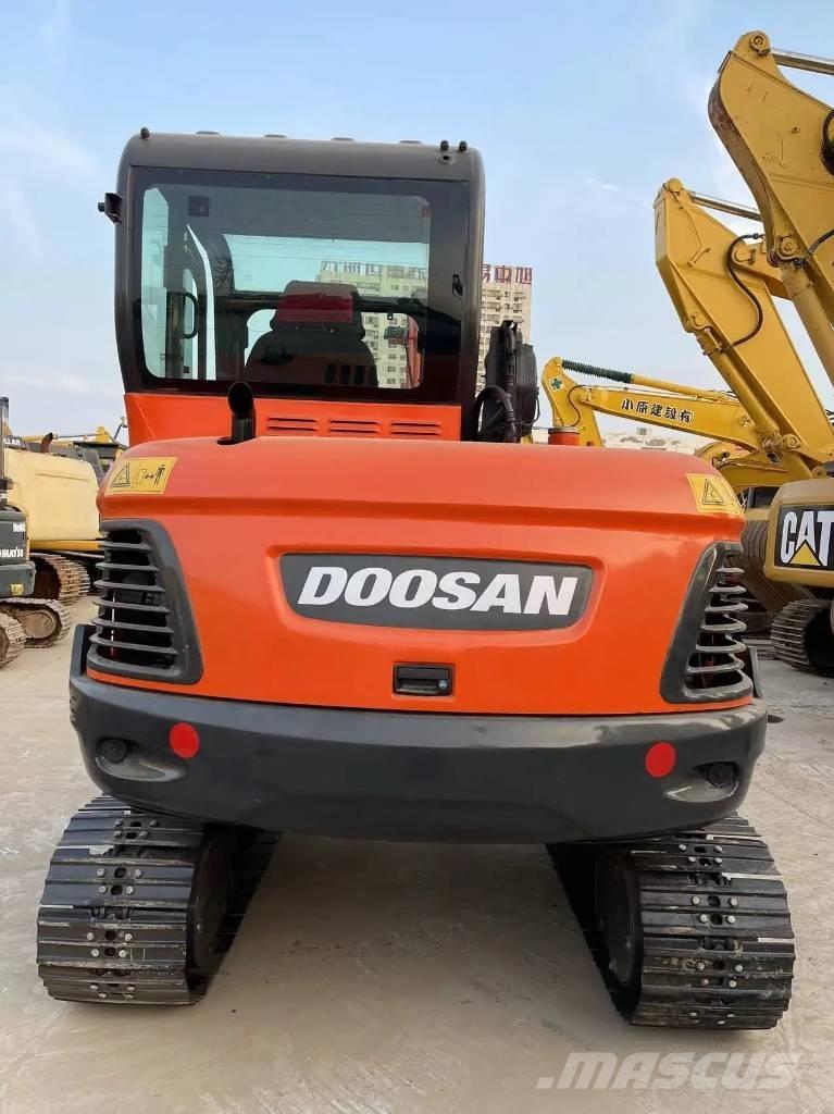 Doosan DX60-9C Міні-екскаватори < 7т