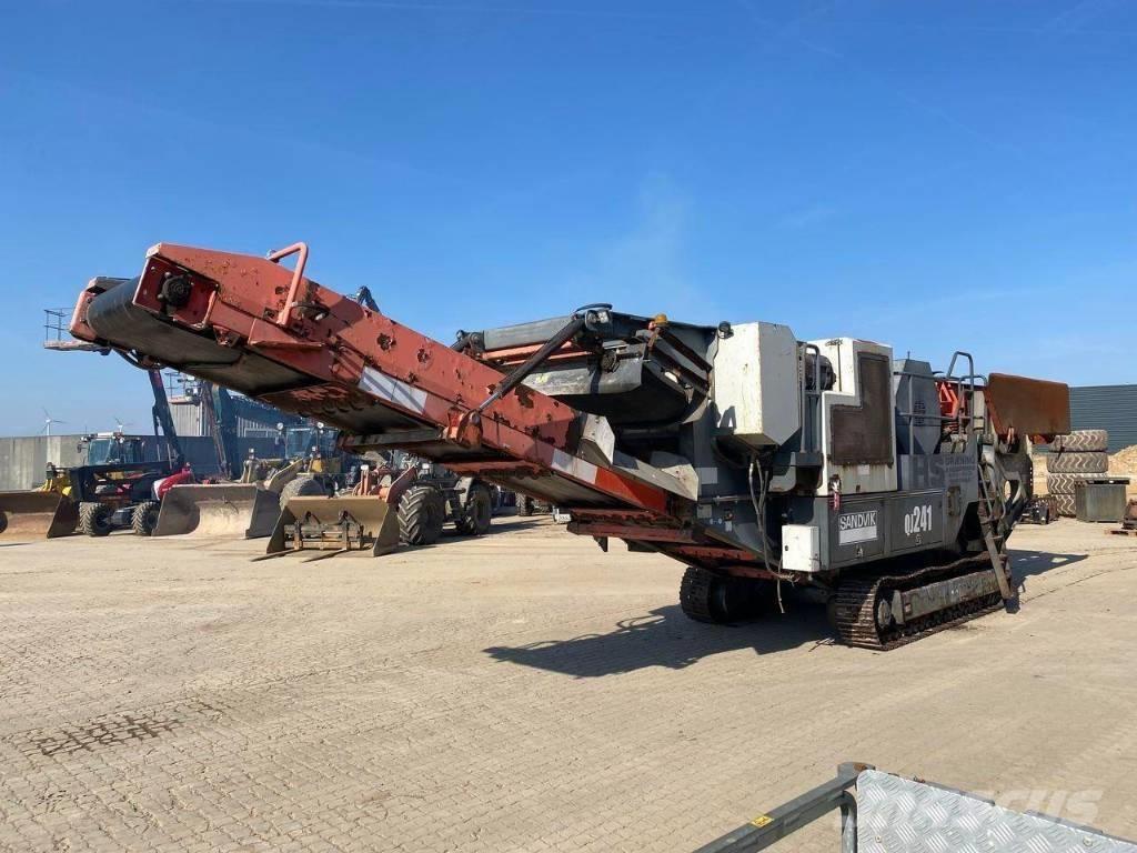 Sandvik QJ 241 Мобільні дробарки