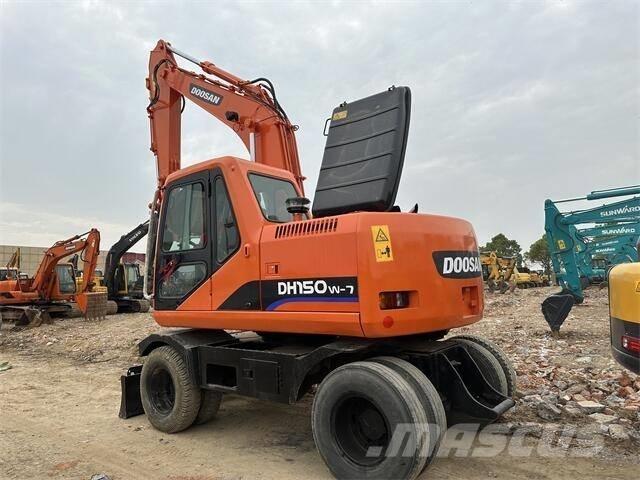 Doosan DH150W Колісні екскаватори