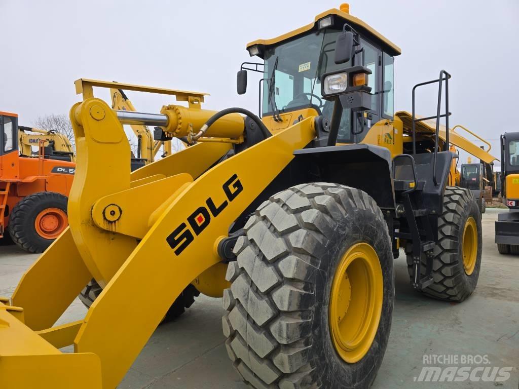 SDLG LG 956 F Фронтальні навантажувачі