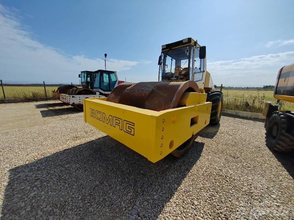 Bomag BW 225 D-3 Котки тротуарні