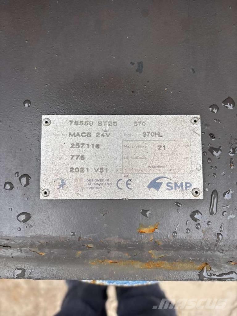 Volvo ECR 235 E Гусеничні екскаватори