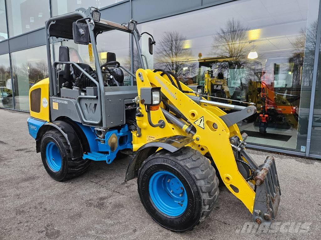 Weidemann 1880 Фронтальні навантажувачі