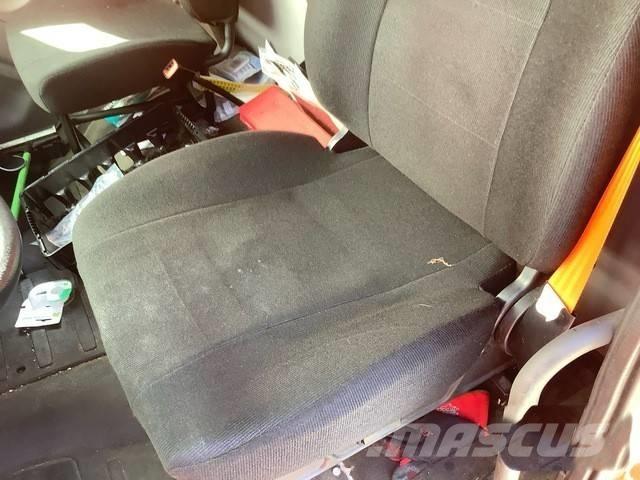 Freightliner M2 Вантажівки для доставки напоїв