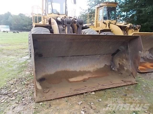 CAT 980C Фронтальні навантажувачі