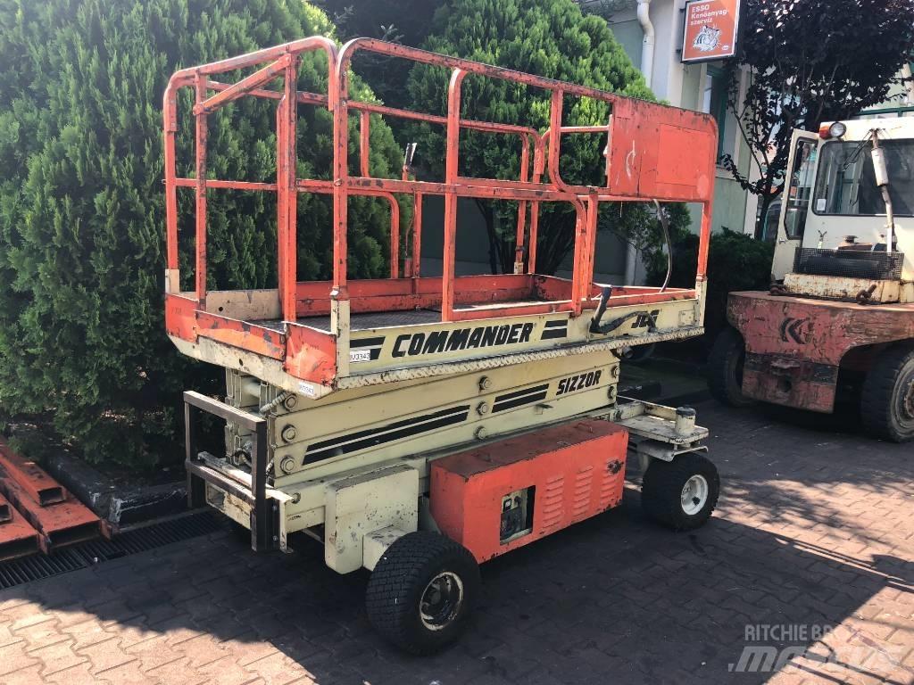 JLG CM2558    V-3343 Вертикальні щоглові підйомники