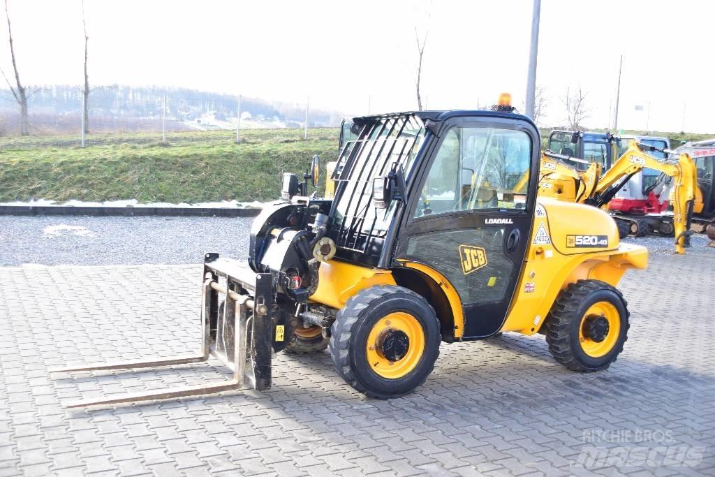 JCB 520-40 Loadall Телескопічні навантажувачі