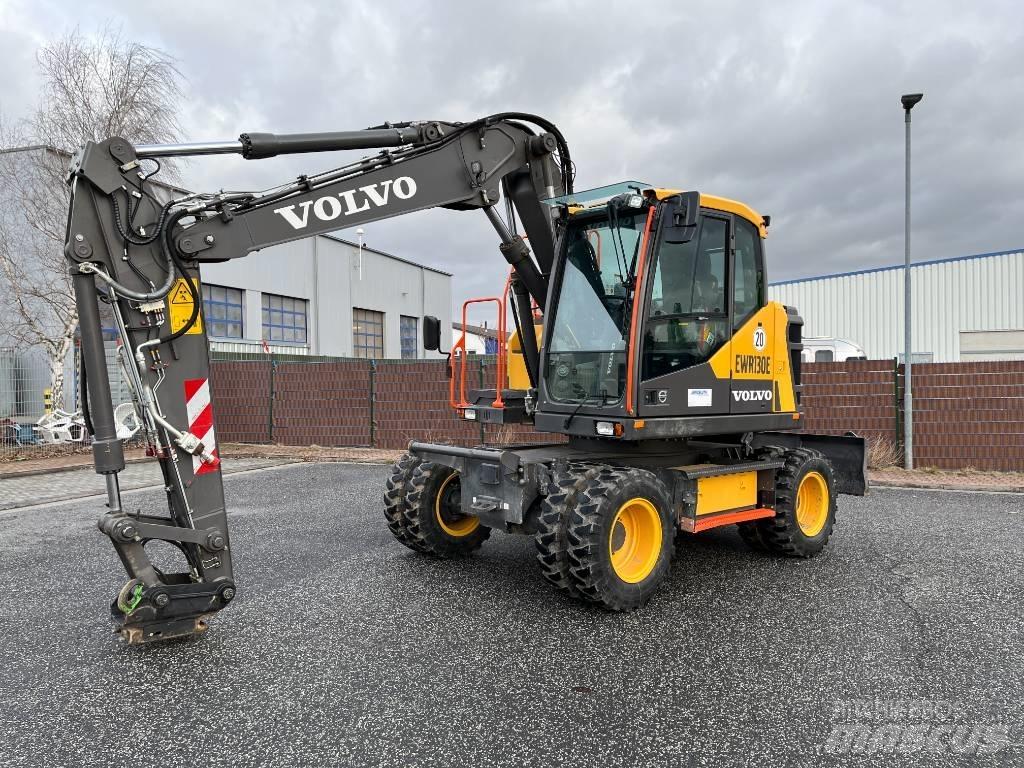 Volvo EWR130E Колісні екскаватори