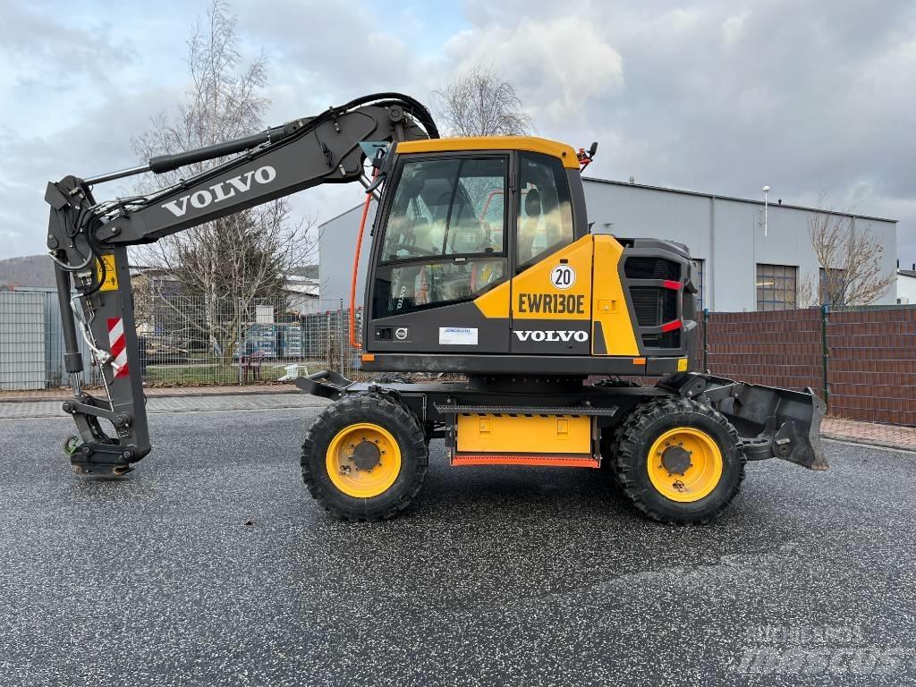 Volvo EWR130E Колісні екскаватори