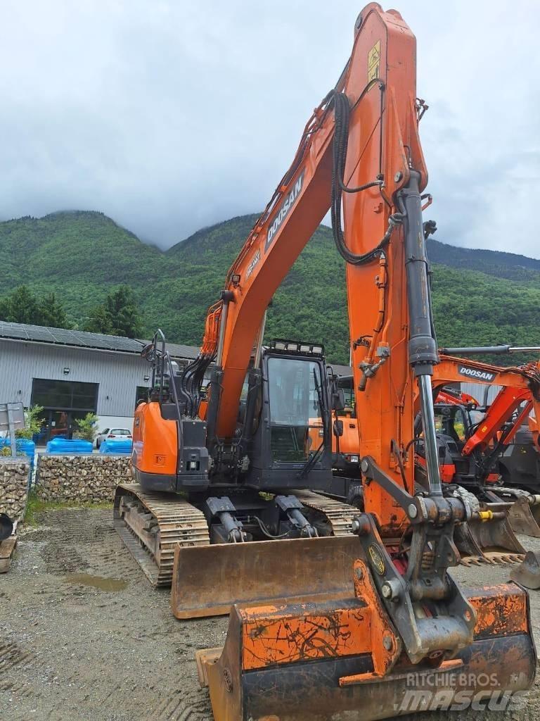 Doosan DX 140 LCR-7 Гусеничні екскаватори