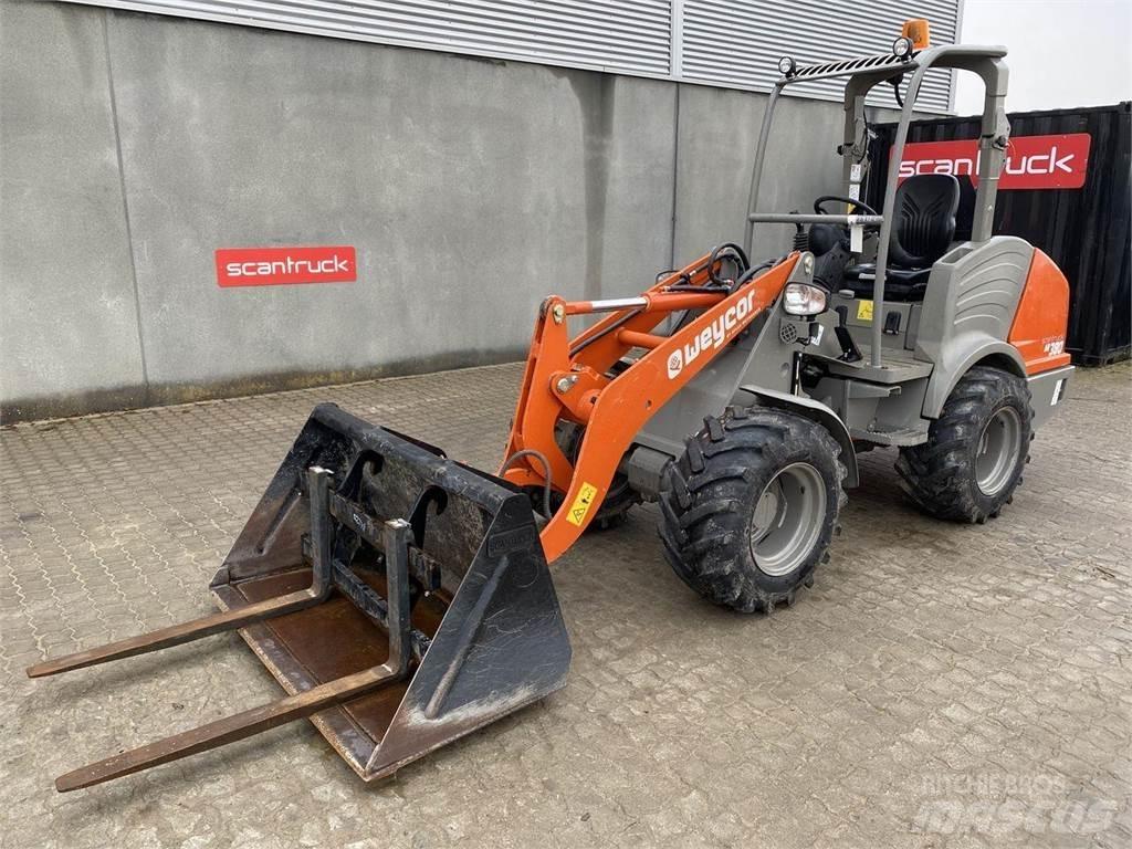 Weycor AR380 Agrar Багатофункціональне обладнання для вантажних і землекопальних робіт