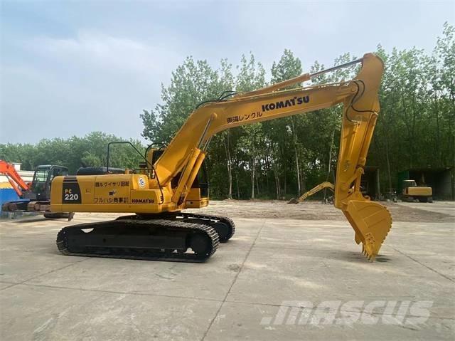 Komatsu PC 220-8 Гусеничні екскаватори