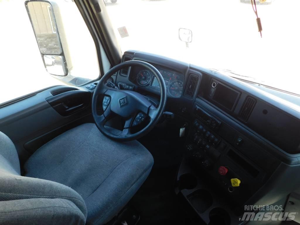 International LT 625 Тягачі