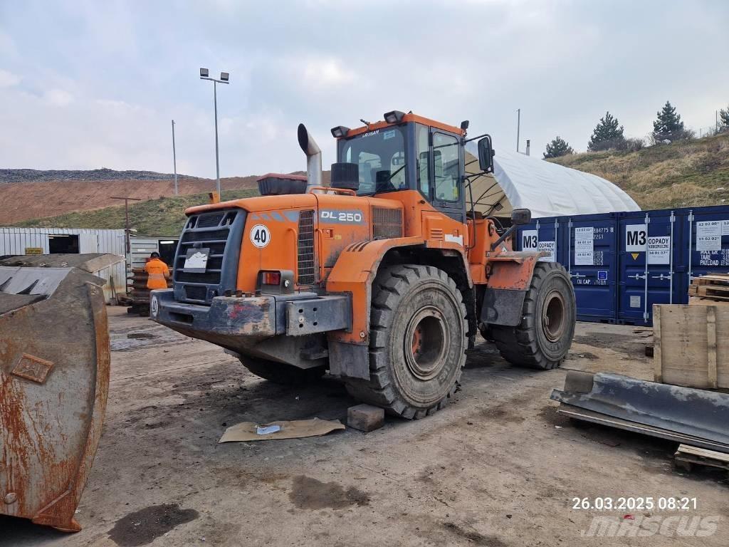 Doosan DL 250 Фронтальні навантажувачі
