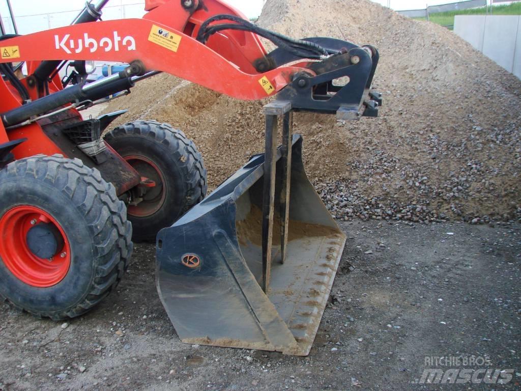 Kubota R 082 Фронтальні навантажувачі