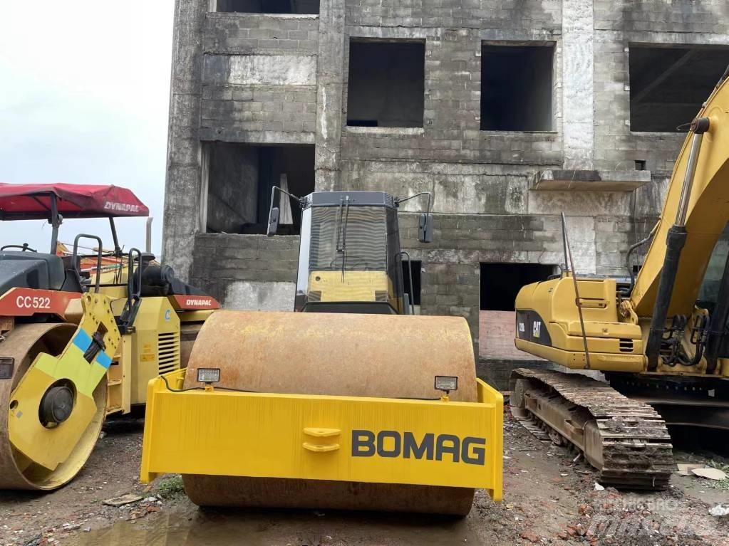 Bomag BW 217 Грунтові котки