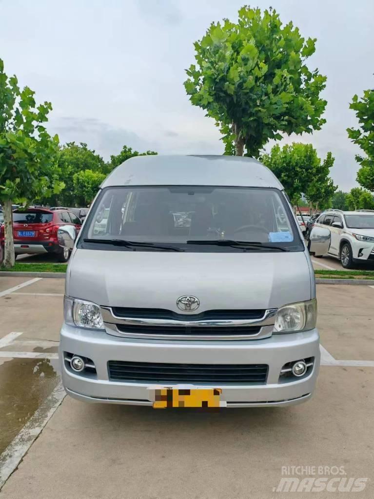 Toyota Coaster Міжміські автобуси