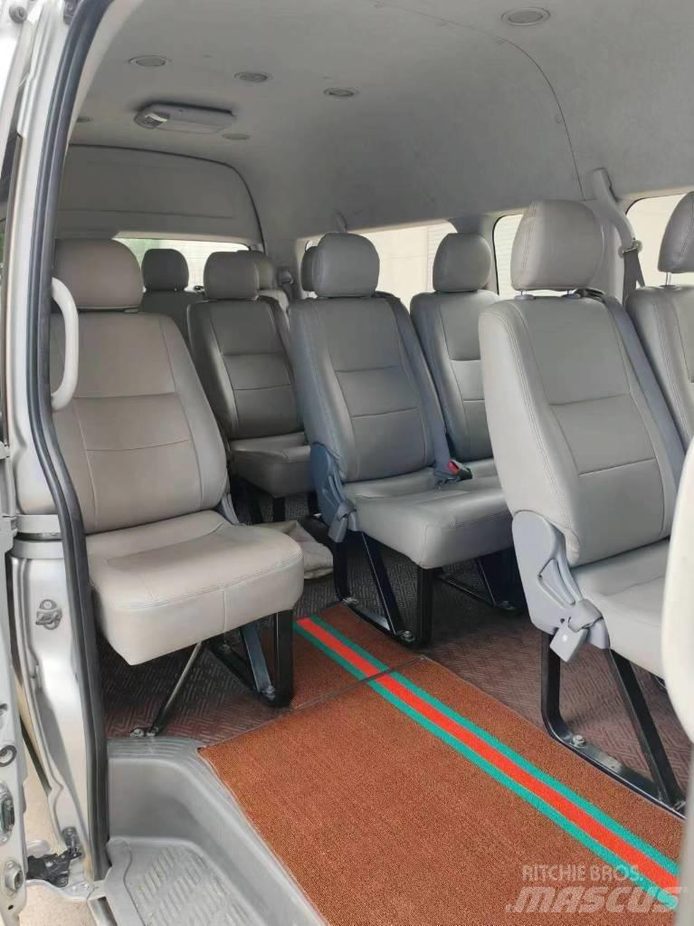 Toyota Coaster Міжміські автобуси
