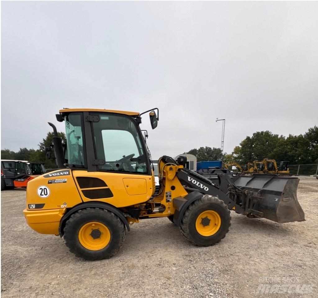 Volvo L25F Фронтальні навантажувачі