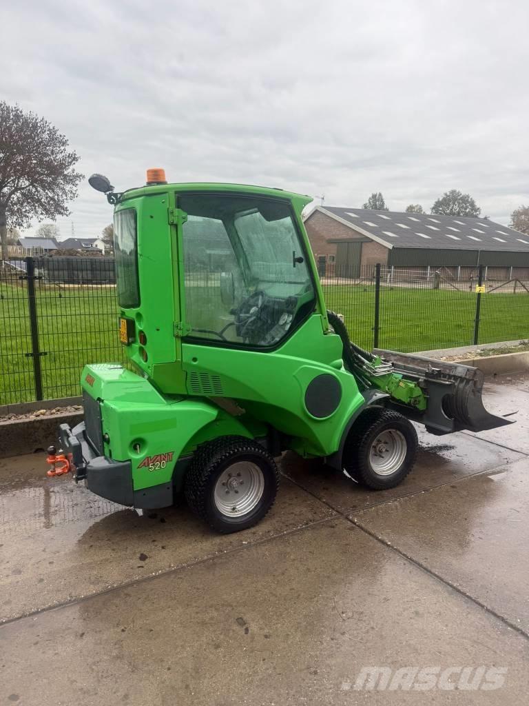 Avant 520 Малі навантажувачі