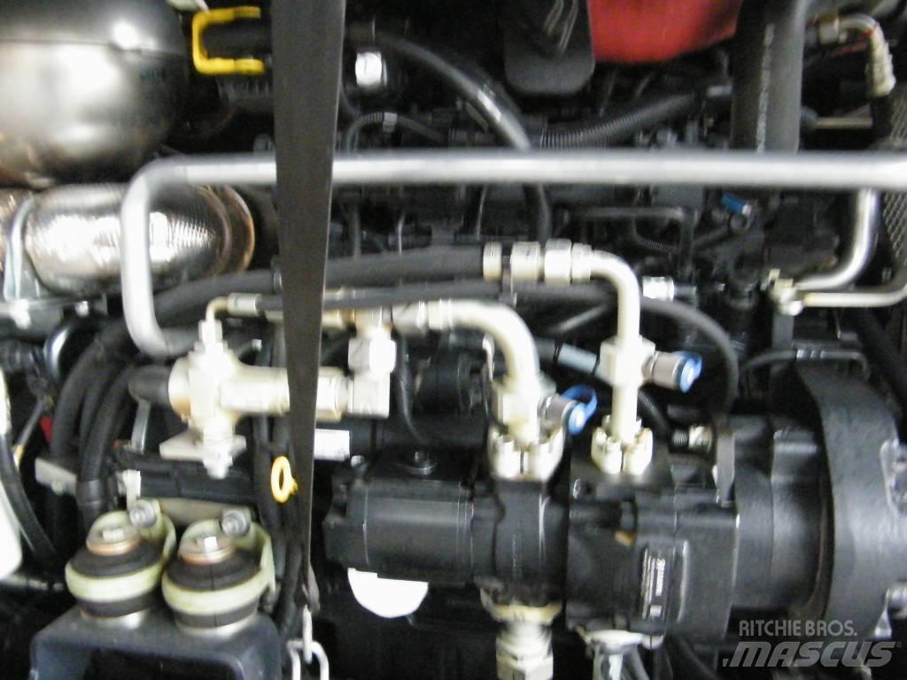 Yanmar B95W Колісні екскаватори