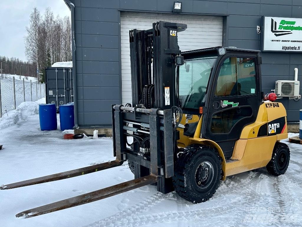 CAT DP 50 NT Дизельні навантажувачі