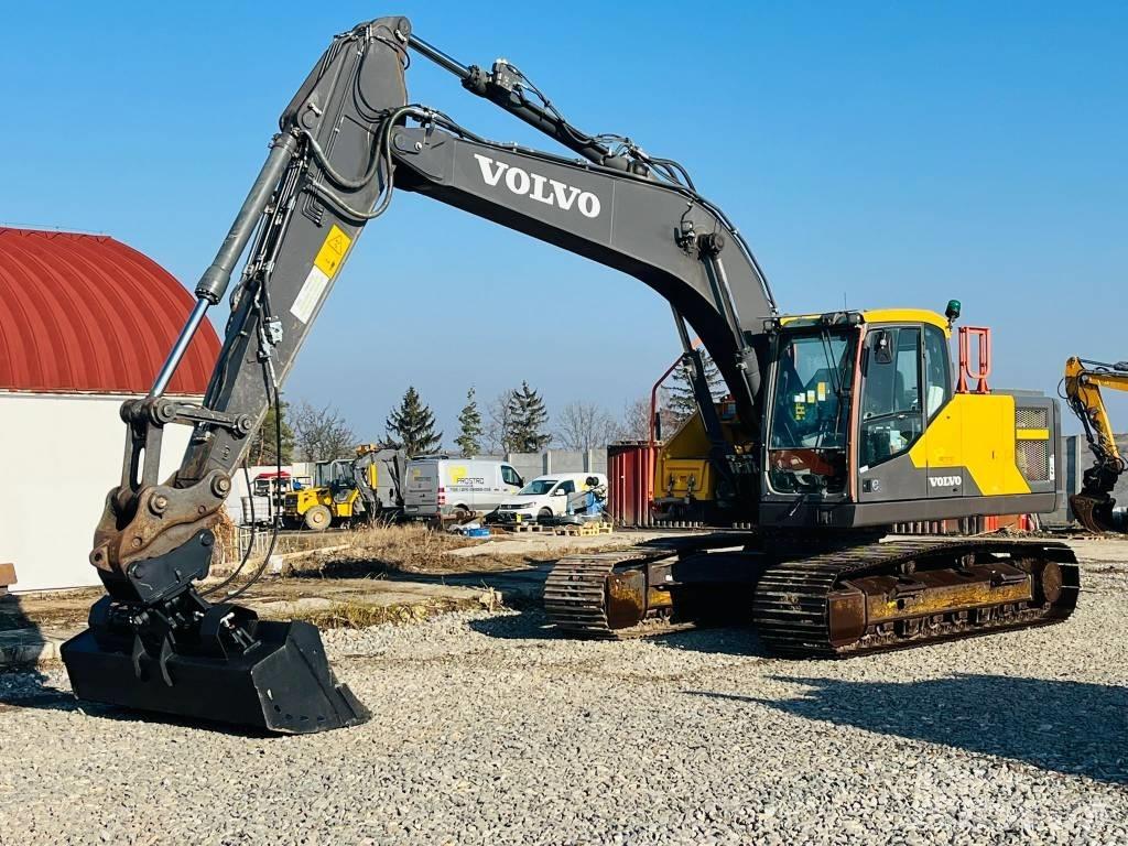 Volvo EC 220 EL Гусеничні екскаватори
