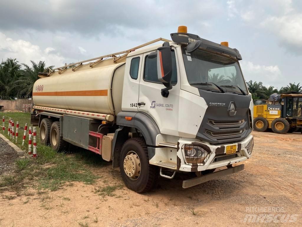  SINOTRUCK E7G340 Вантажівки-цистерни
