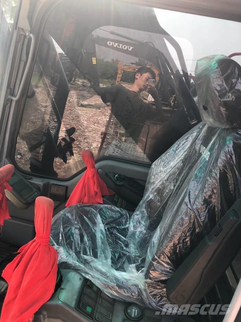 Volvo EC290 Гусеничні екскаватори
