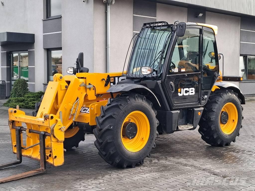 JCB 531-70 Телескопічні навантажувачі