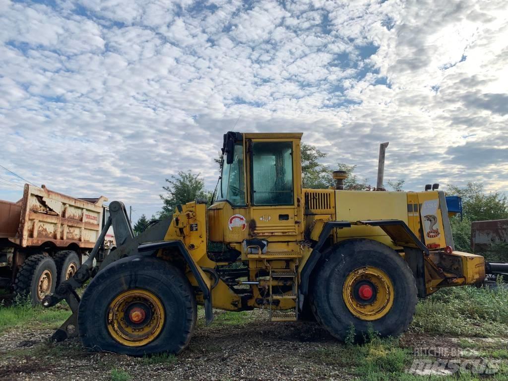 Volvo L 120 C Фронтальні навантажувачі