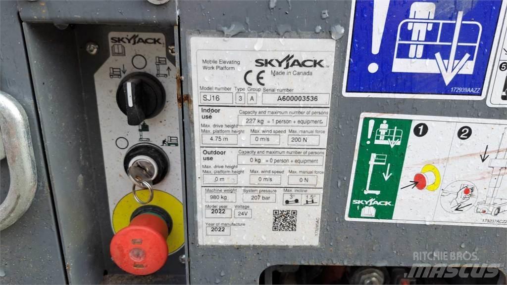 SkyJack SJ16 Інші підйомники і платформи