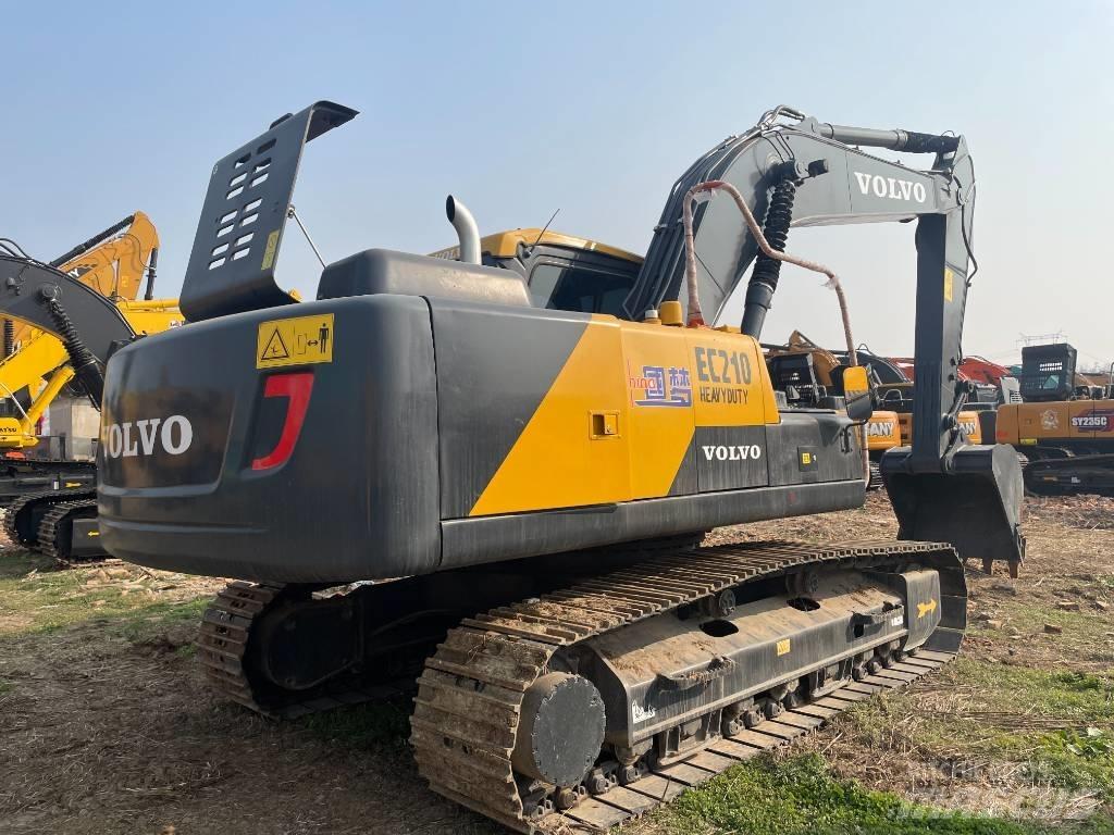 Volvo EC 210 Гусеничні екскаватори