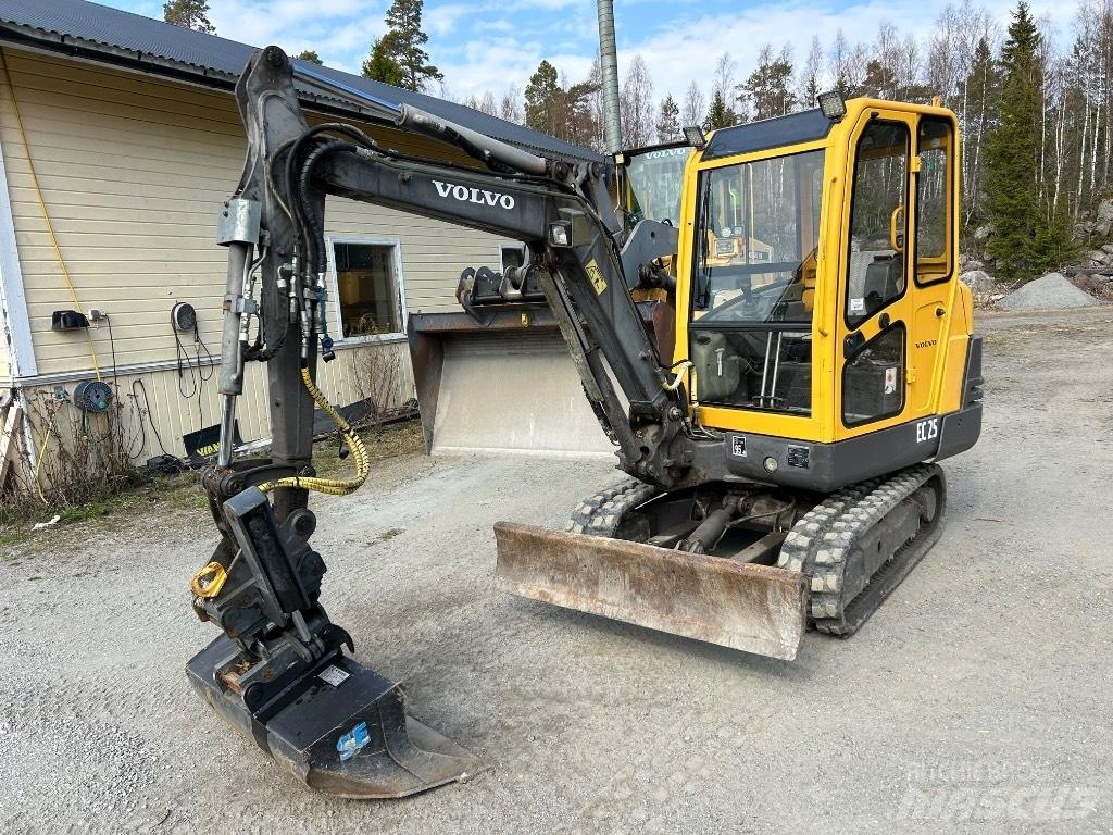 Volvo EC 25 Міні-екскаватори < 7т