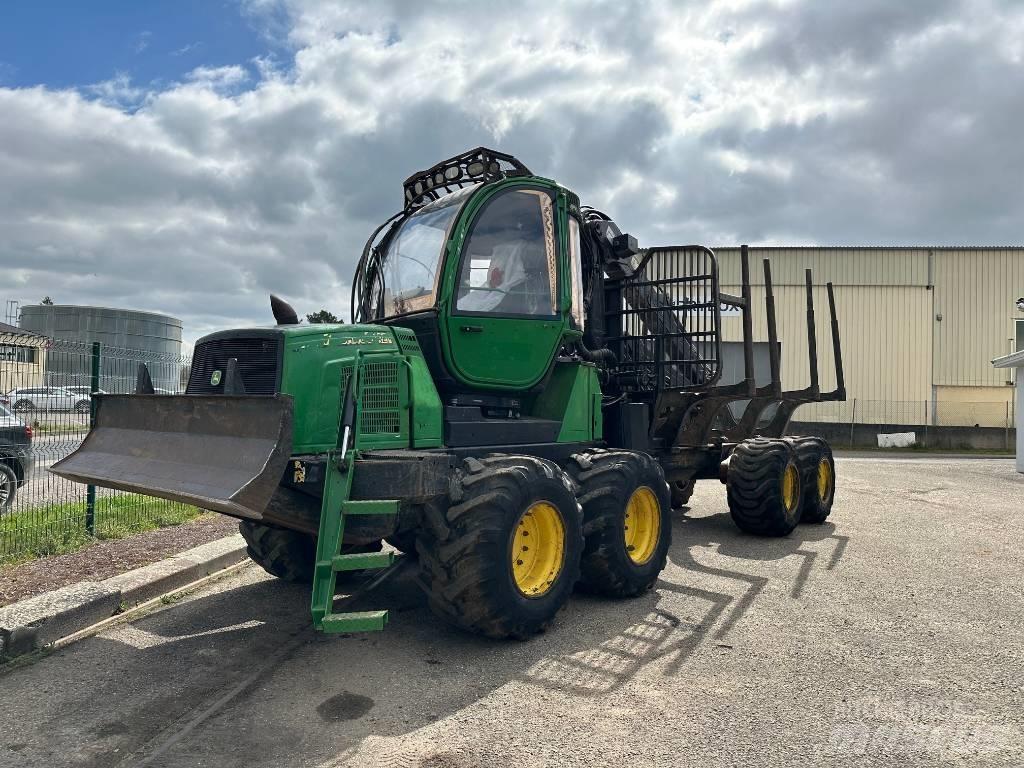John Deere 1010E Форвардери