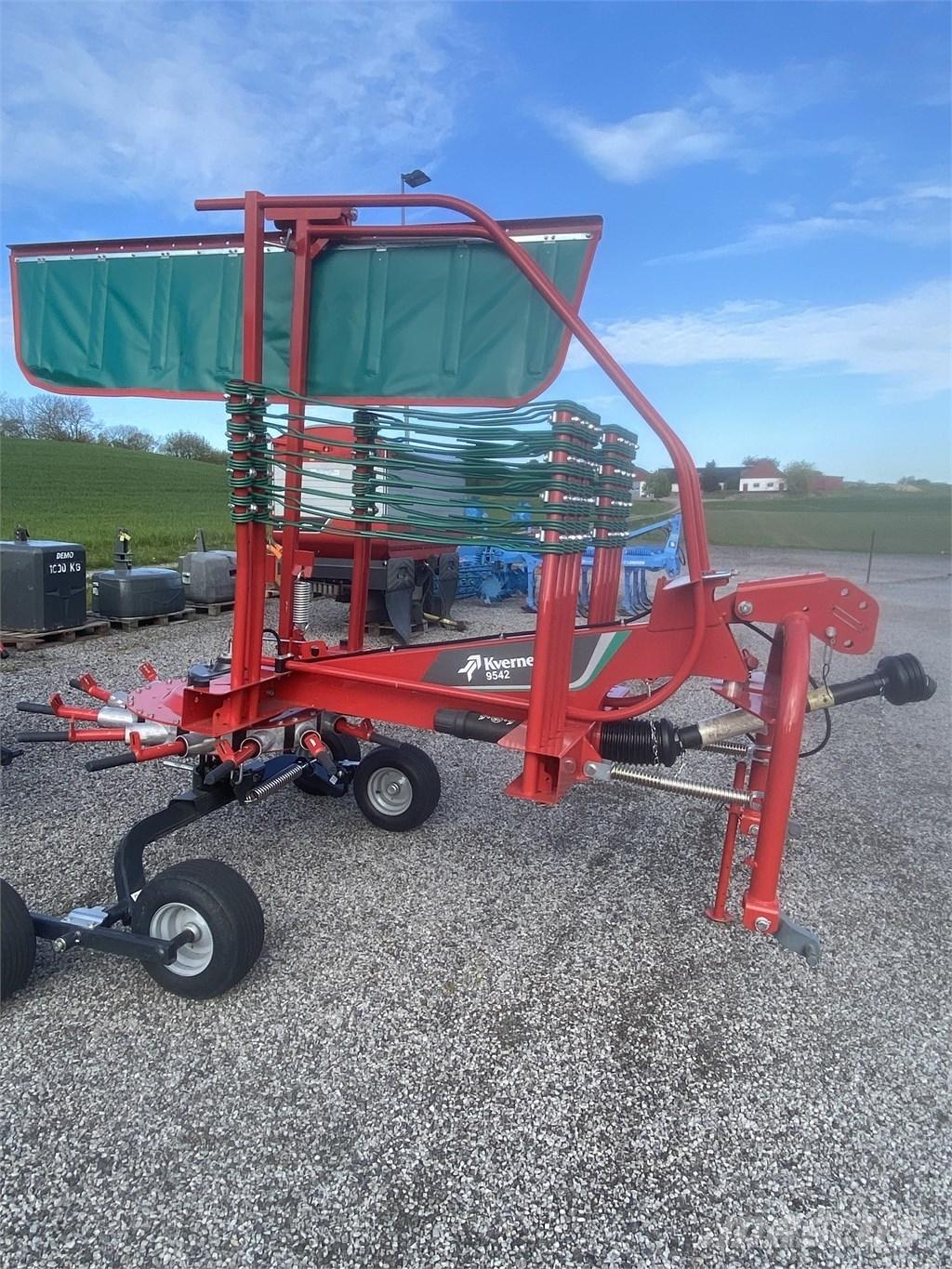 Kverneland 9542 Рядкові жатки